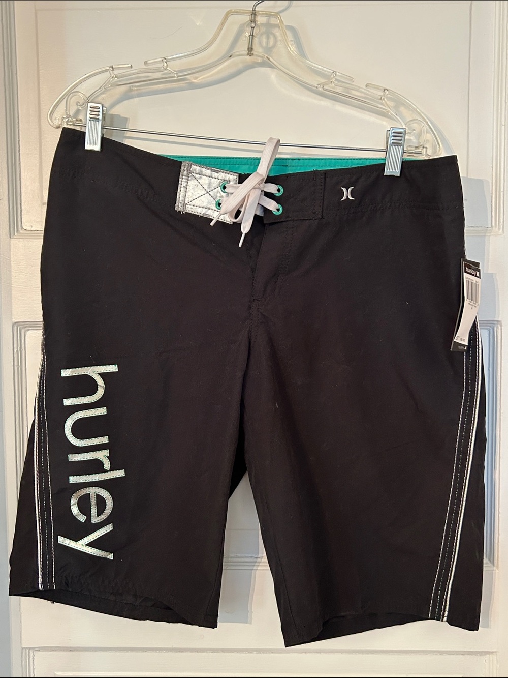 Women’s Hurley Black Boardshorts with Mint Accents size 9 nwt